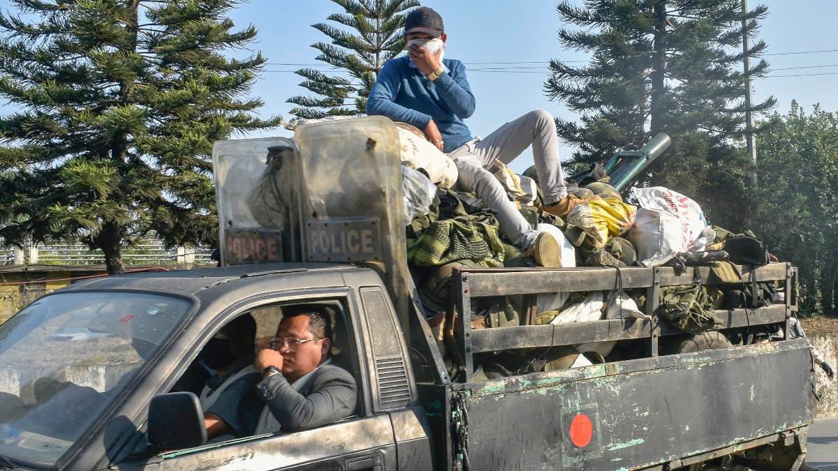 https://www.jagranimages.com/images/newimg/02032025/02_03_2025-manipur_23893304.jpg