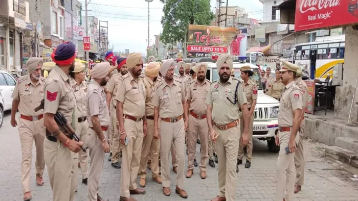नशे के खिलाफ पंजाब पुलिस सख्त पकड़े तस्कर