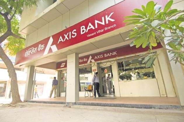 COVID-19: Axis Bank ने ग्राहकों को की तीन महीने के लिए लोन पर ईएमआई में  मोहलत की पेशकश - Axis Bank offers EMI deferment on loans for 3 months