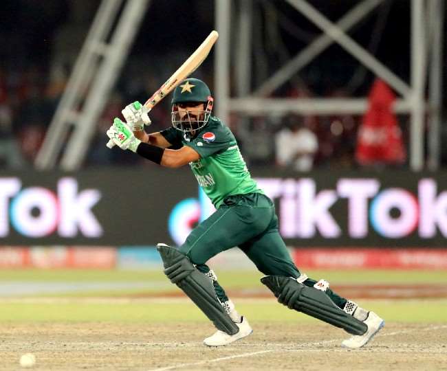 https://www.jagranimages.com/images/newimg/02042022/02_04_2022-babar_azam_vs_australia_home_22594144.jpg