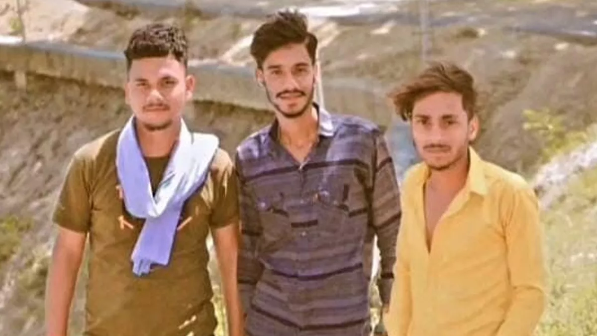 छपरा: तेज रफ्तार बेकाबू ट्रक ने बाइक सवार दोस्तों को कुचला, दो युवकों की मौत; एक की हालत नाजुक