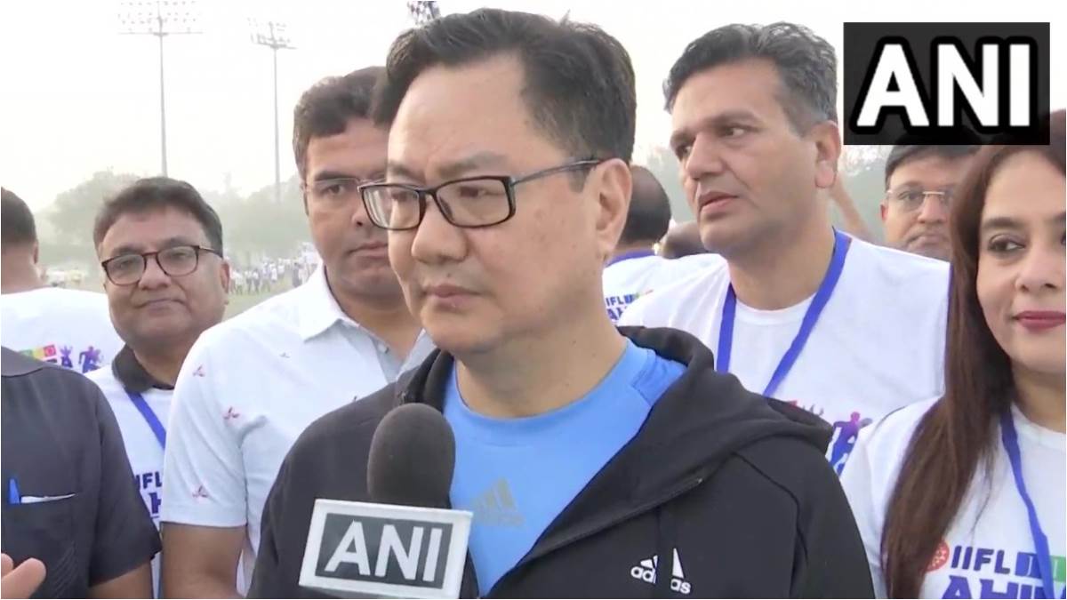 https://www.jagranimages.com/images/newimg/02042023/02_04_2023-kiren_rijiju_flagged_off_iifl_jeeto_ahimsa_marathon_23373755.jpg
