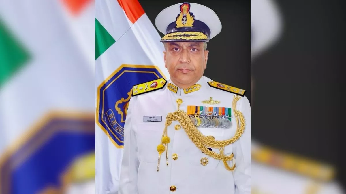Suraj Berry: वाइस एडमिरल सूरज बेरी ने भारतीय नौसेना के नए कार्मिक प्रमुख के रूप में कार्यभार संभाला