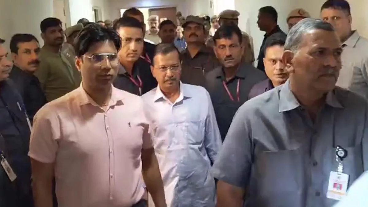 Arvind Kejriwal in Tihar: सुबह 6:40 बजे किया चाय और नाश्ता