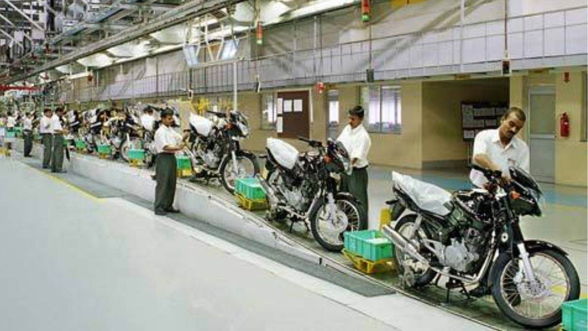 https://www.jagranimages.com/images/newimg/02042024/02_04_2024-bajaj_auto_23688122.jpg