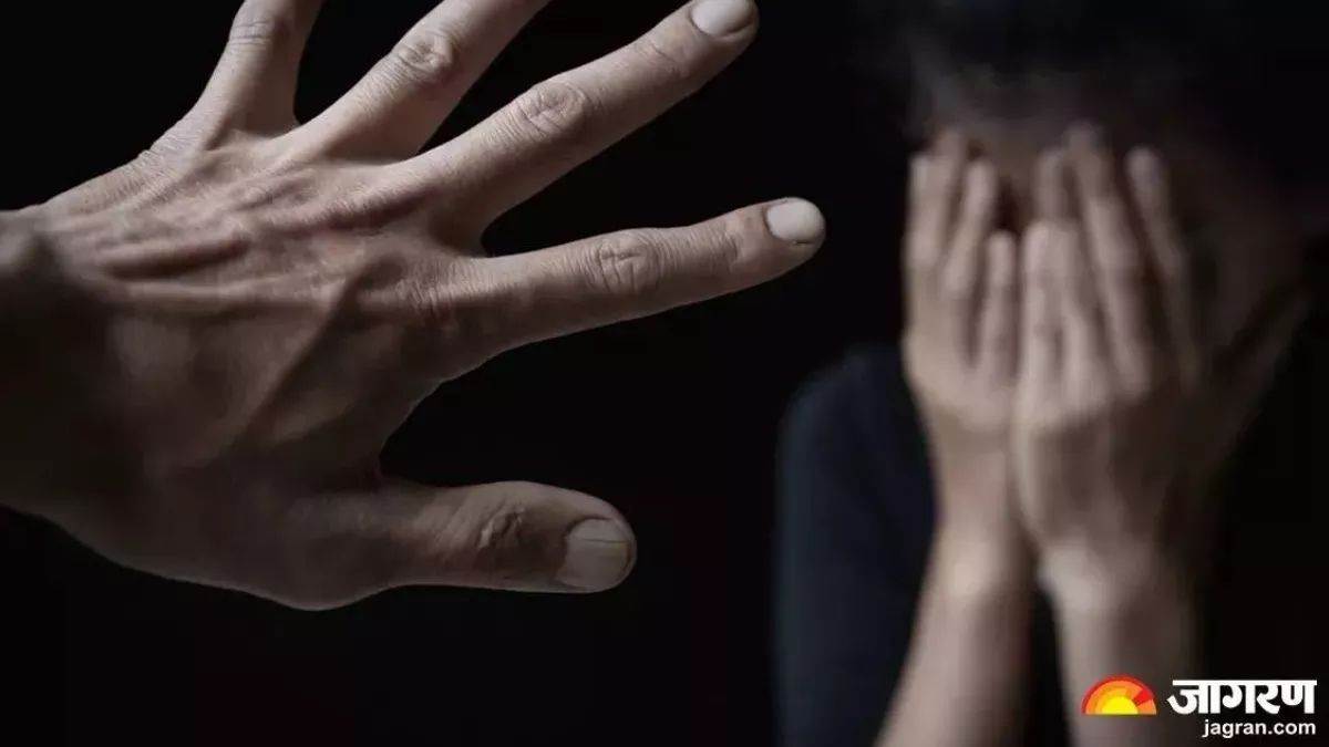 shocking incident in kanpur minor girl physically assault by youth in shivrajpur village
