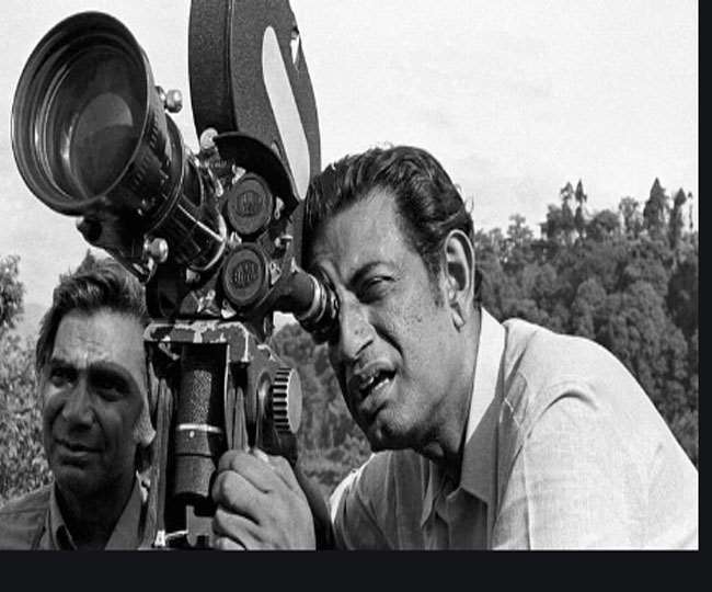 https://www.jagranimages.com/images/newimg/02052021/02_05_2021-satyajit_ray_21608219.jpg