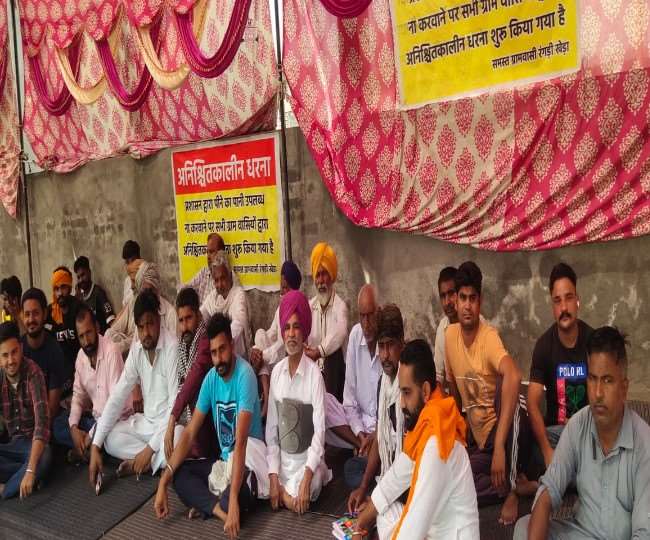 drinking water crisis in haryana villagers protest said indefinite strike will continue till demands are not met