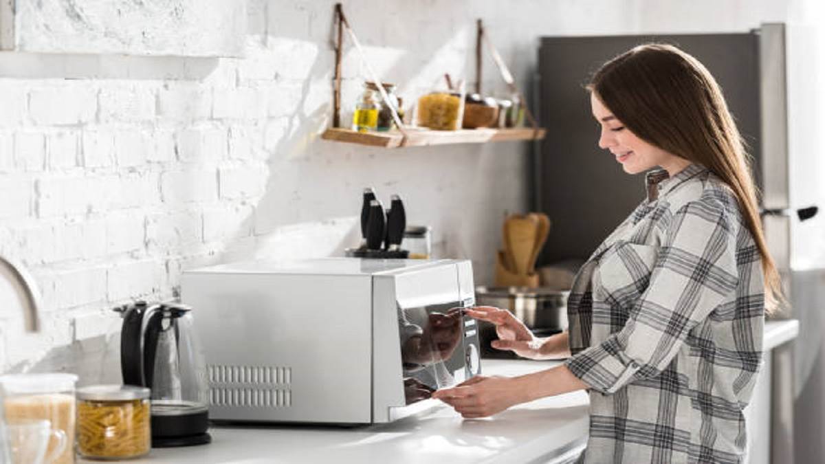 अब खाने को रखें दिनभर फ्रेश इन Best Microwave Oven के साथ, क्वालिटी और कीमत में नंबर 1