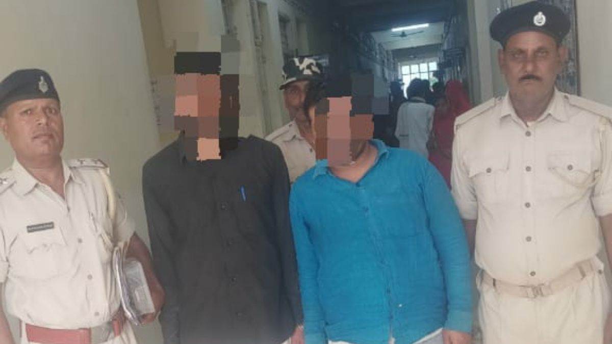 कप्तान कोहली के साथ टीम इंडिया के खिलाड़ी (एपी फोटो)