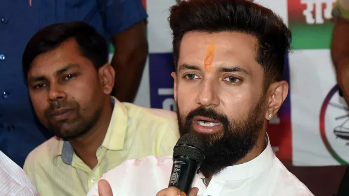 Chirag Paswan के पास एक भी डिग्री नहीं, चलते हैं Fortuner Car पर; Net Worth जान चौंक जाएंगे आप
