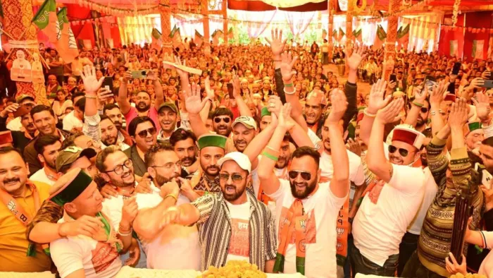 जयराम ठाकुर बोले- 'दुनिया का बड़े से बड़ा नेता मोदी की ओर खिंचा चला जाता है