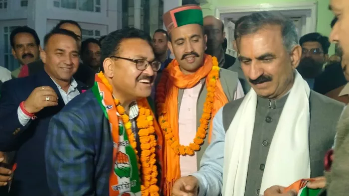 भाजपा के विद्रोही किशोरी लाल कांग्रेस में हुए शामिल