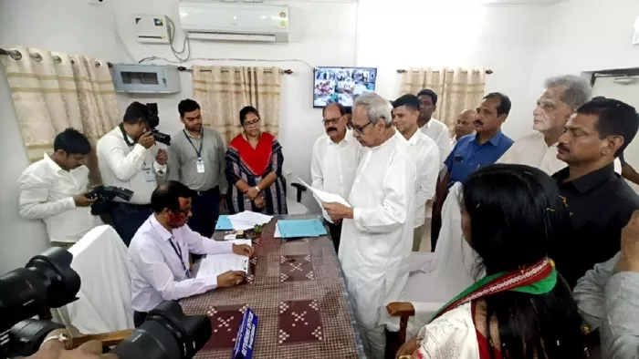 Naveen Patnaik : नवीन पटनायक ने अब इस सीट से भरा नामांकन, दो जगह से चुनाव लड़ेंगे ओडिशा CM
