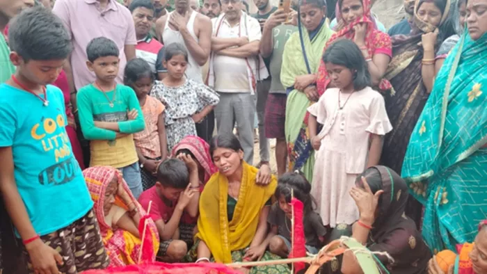 कटोरिया में ट्रक के धक्के से शादी से लौट रहे साले-बहनाेई की मौत (जागरण)
