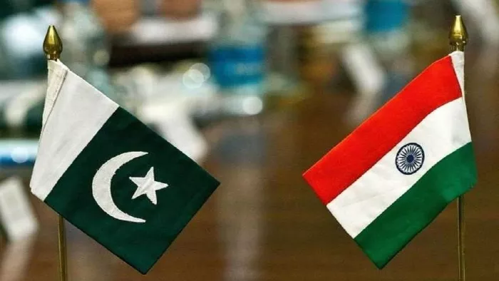 भारत ने आईएमएफ से पाकिस्तान को दिए गए ऋण की समीक्षा करने को कहा है।