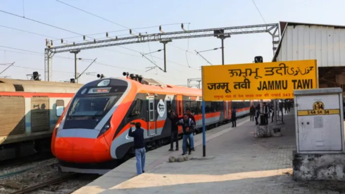 खुशखबरी! जम्मू से चलने वाली ट्रेनें फिर हुईं शुरू, छह महीने के गैप के बाद फिर दौड़ेंगी रेलें (फाइल फोटो)