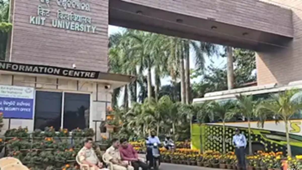 https://www.jagranimages.com/images/newimg/02052025/02_05_2025-kiit_student_suicide_23929471.jpg