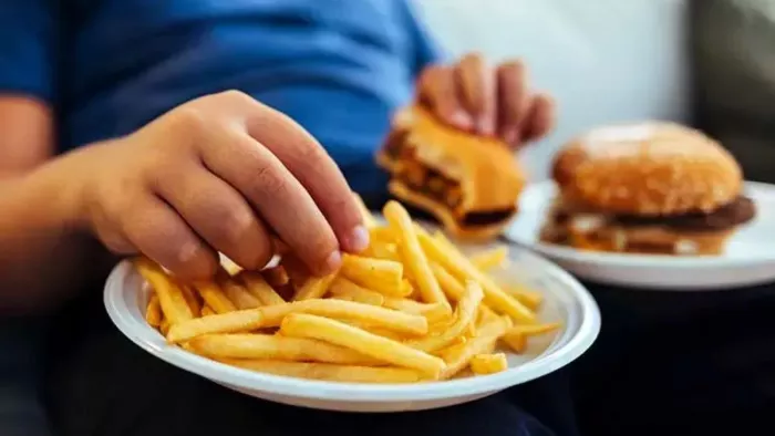 Overeating से बचाएंगे ये टिप्स। (Image Credit- Cleveland Clinic)