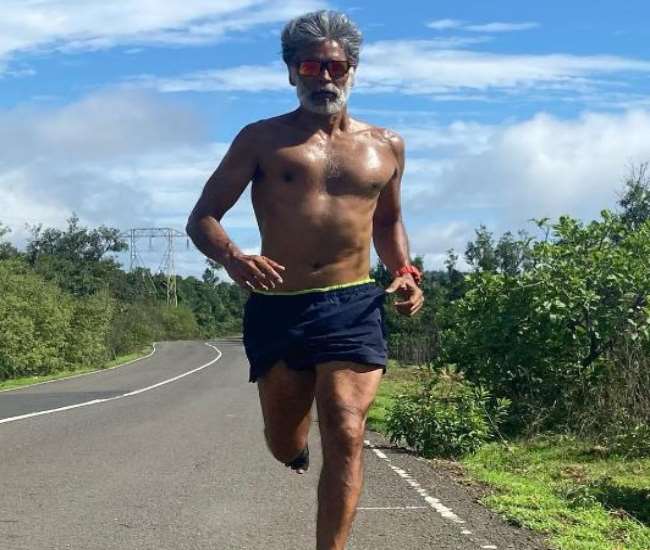 milind soman barefoot shoes