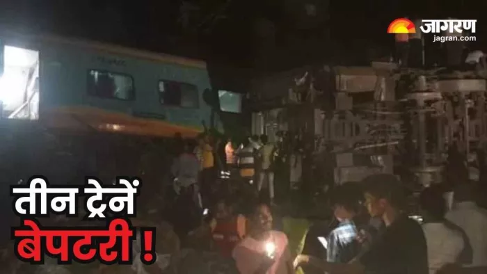 राहत और बचाव कार्य जारी है। रेलवे ने हेल्पलाइन नंबर जारी किए हैं।