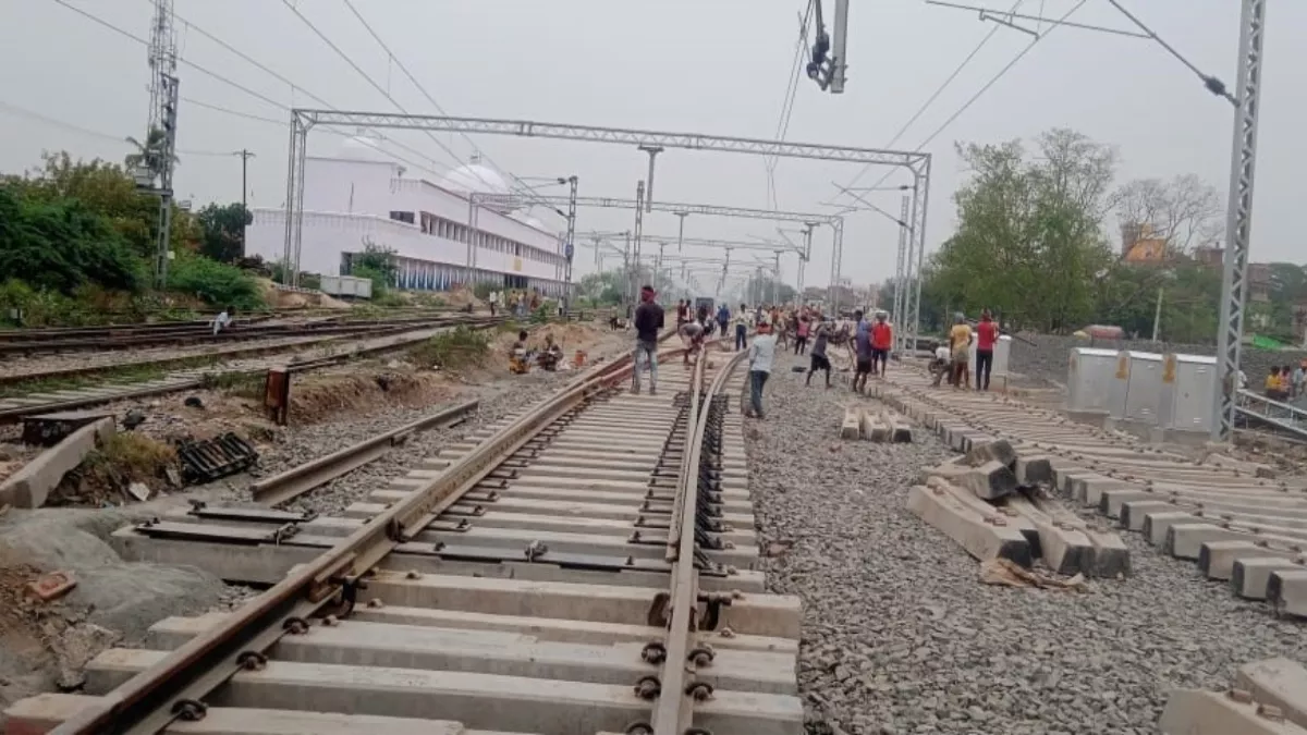 Kiul Gaya Rail Route : इंतजार खत्म! जल्द ही दोनों ट्रैक पर रफ्तार भरेंगी ट्रेनें, रेलवे की तैयारी तेज
