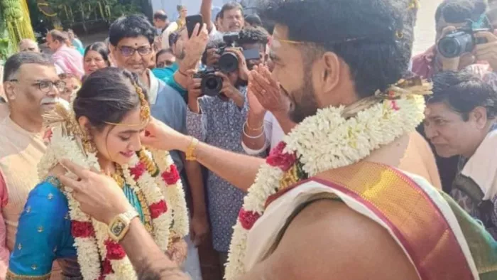वेंकटेश अय्यर ने रविवार को रचाई शादी