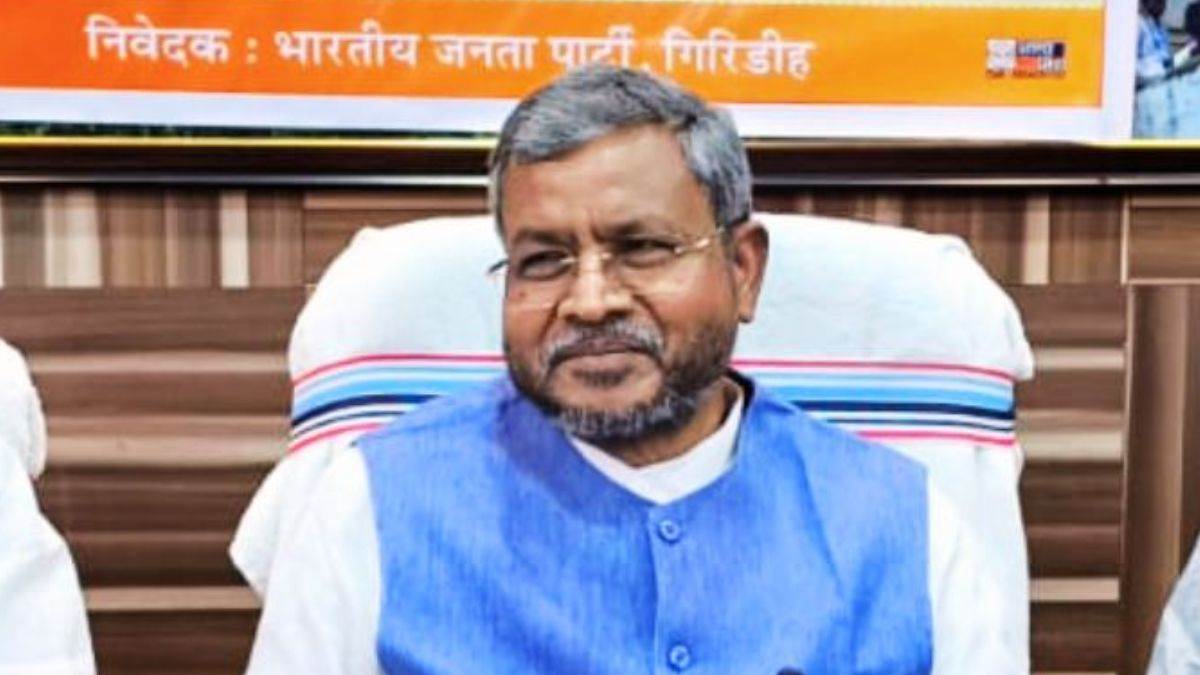babubal marandi alleges state government is giving contract to attack me and my family