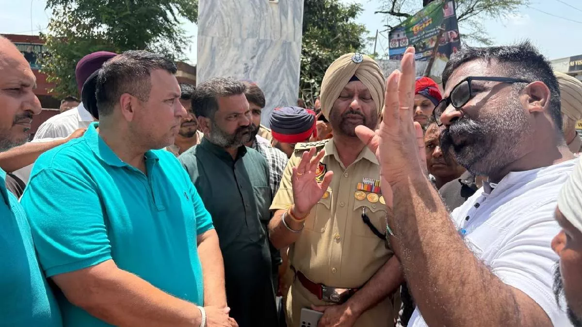 फिल्लौर में आंबेडकर की प्रतिमा पर किया काला स्प्रे, खालिस्तानी नारे लिखे; पन्नू पर केस दर्ज