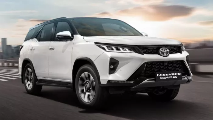 Toyota Fortuner और Legender के नए वेरिएंट को लॉन्च किया गया।