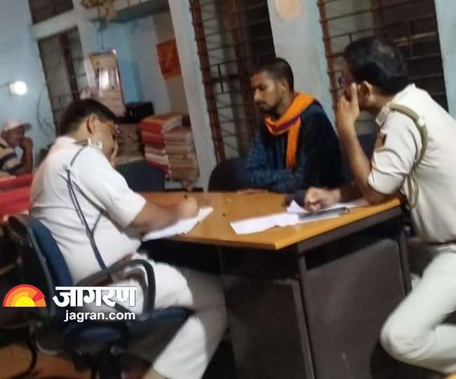 two lakh looted from bank collector and box contractor from different places in araria