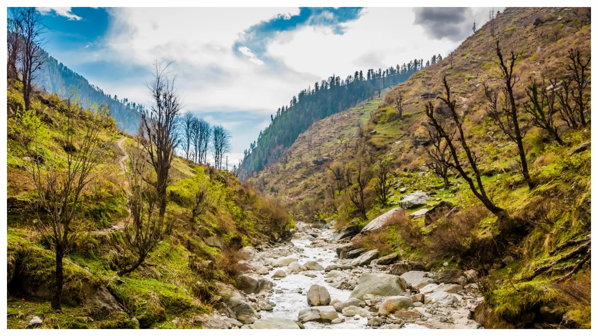 Himachal Pradesh: हिमाचल की इन 5 ऑफबीट खूबसूरत जगहों के बारे में नहीं जानते होंगे आप!