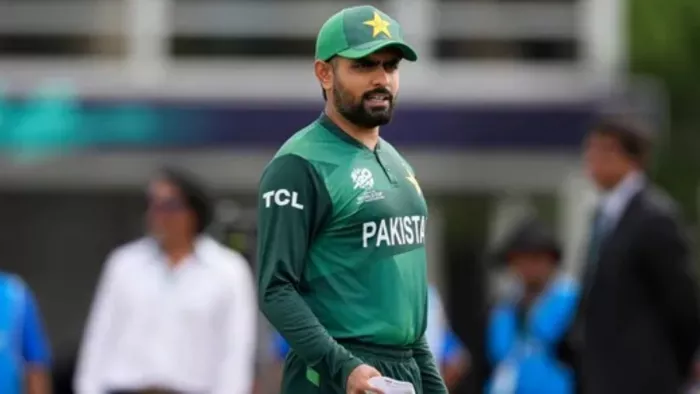 Parthiv Patel ने Babar Azam को बताया सेल्फिश कप्तान