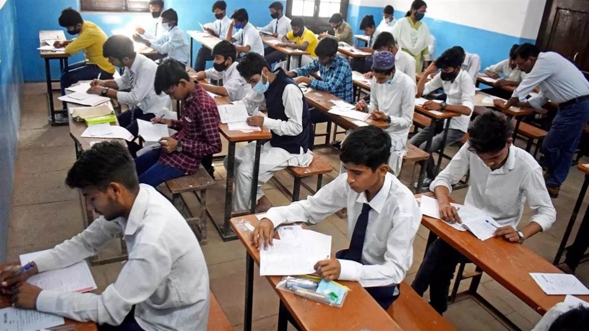 https://www.jagranimages.com/images/newimg/02072024/02_07_2024-dumka_education_news_23751207_223036835.jpg