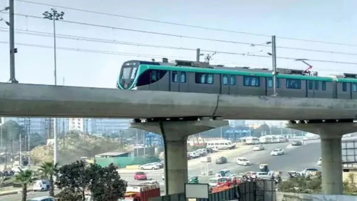 दिल्ली में मजेंटा लाइन की मेट्रो ट्रेनों में बड़ा बदलाव किया गया है।