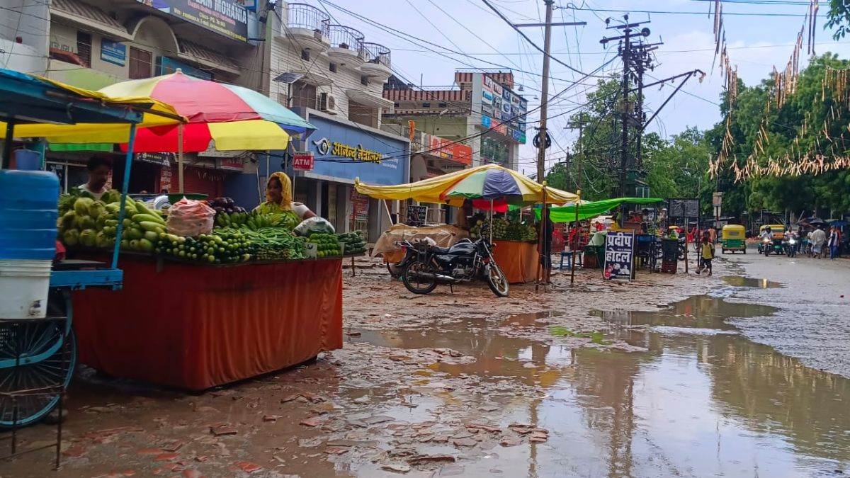footpath encroachment troubles pedestrians in mohania