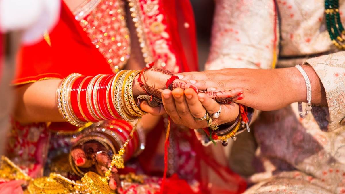 https://www.jagranimages.com/images/newimg/02072025/02_07_2025-marriage_23973047.jpg