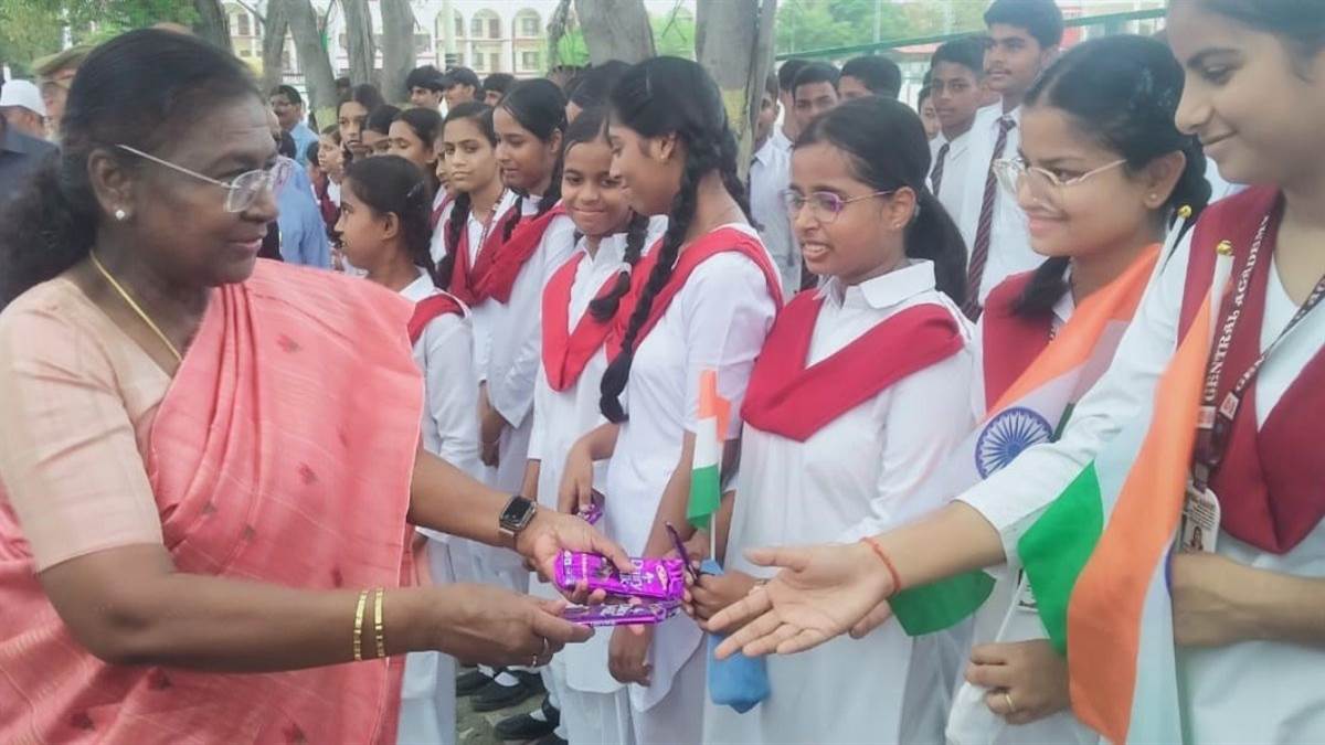 president droupadi murmus historic visit gorakhpur news