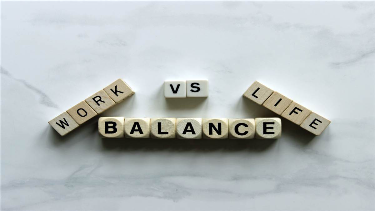 https://www.jagranimages.com/images/newimg/02072025/02_07_2025-work-vs-life-balance-2024-12-06-10-32-48-utc_23972711.jpg