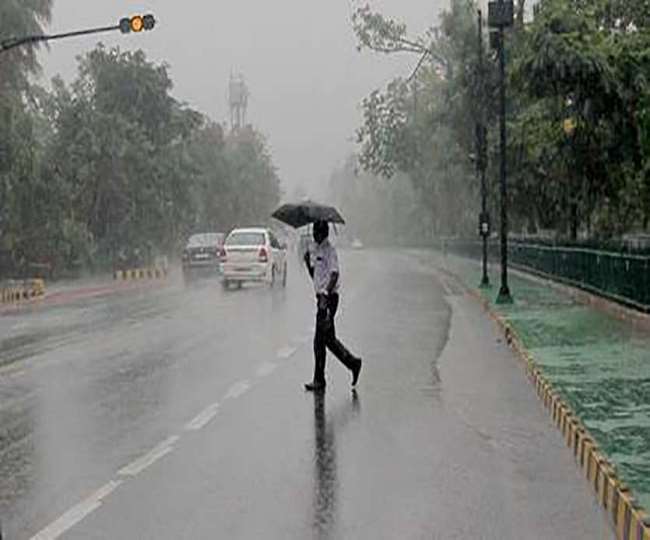 मौसम विभाग ने कई राज्यों में भारी बारिश की चेतावनी जारी की है (फाइल फोटो)