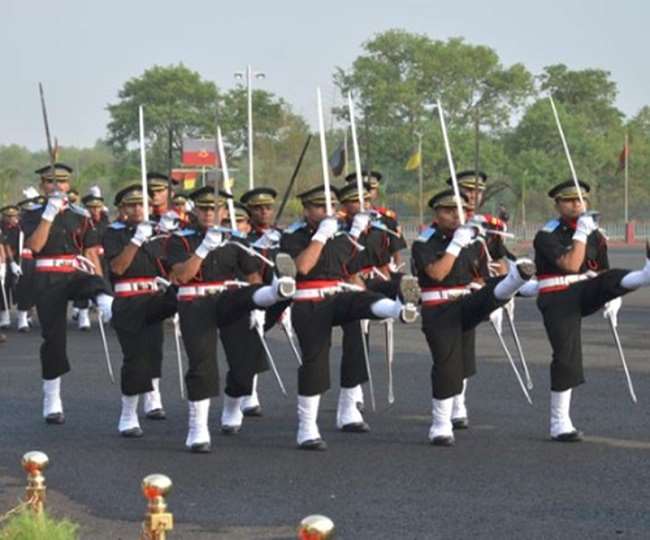यूपीएससी ने सीडीएस (2) परीक्षा का आयोजन 14 नवंबर 2021 को किया जाना निर्धारित किया है।