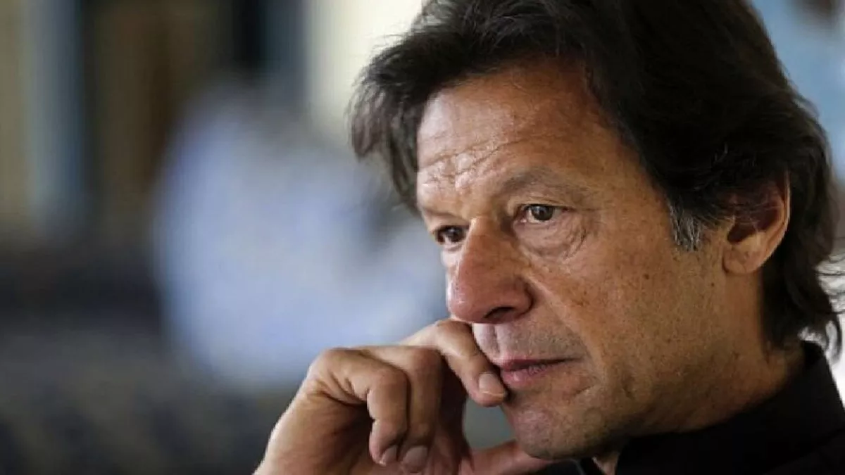 ECP verdict against Imran Khan: इमरान खान पर पड़ी चुनाव आयोग की मार, कहा- पीटीआई ने जुटाया गलत तरीके से पैसा, बढ़ जाएगी मुश्किल