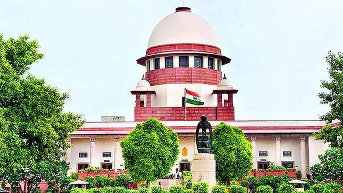 Big Decision: सुप्रीम कोर्ट का बड़ा झटका, झारखंड की नियोजन नीति असंवैधानिक,  नहीं हटेंगे नियुक्त हुए शिक्षक - Jharkhand Latest News: Supreme Court Big  Blow To Hemant Soren ...