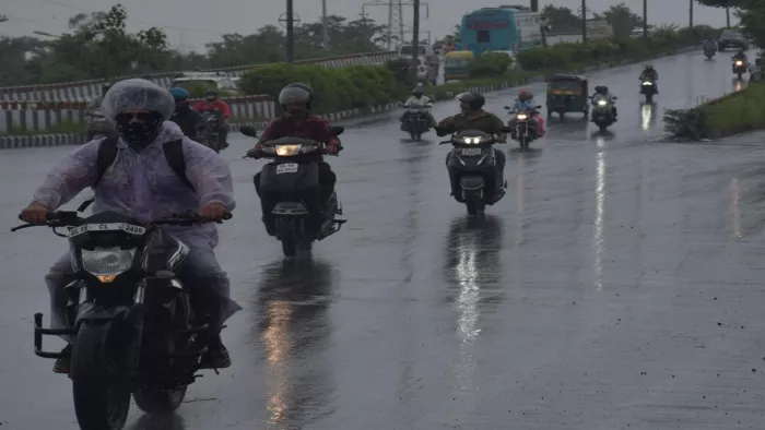देश के कई राज्यों में भारी बारिश का अलर्ट (फोटो जागरण)