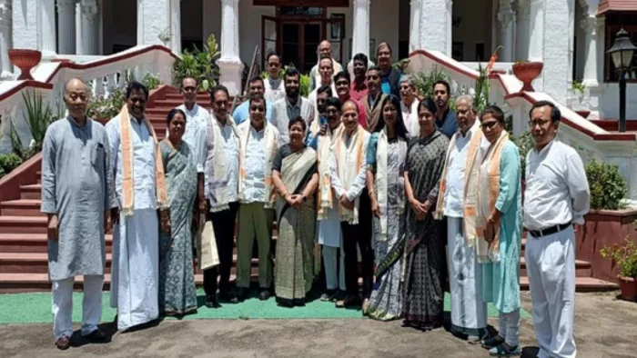 राष्ट्रपति से आज मिलेंगे मणिपुर से लौटे आईएनडीआईए सांसद।