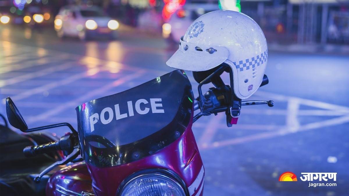 https://www.jagranimages.com/images/newimg/02082023/02_08_2023-police_b_23488928.jpg
