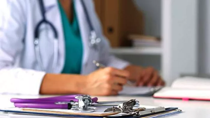 सिविल सर्जन ने CHC चनपटिया का किया निरीक्षण। सांकेतिक तस्वीर