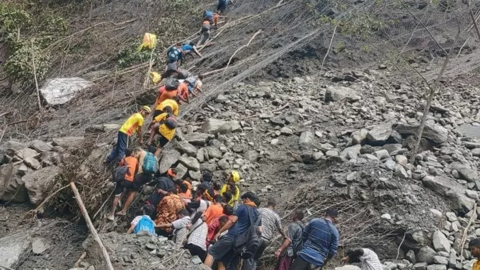 रास्ते बंद होने से आवाजाही बंद रही। (प्रतीकात्मक तस्वीर)
