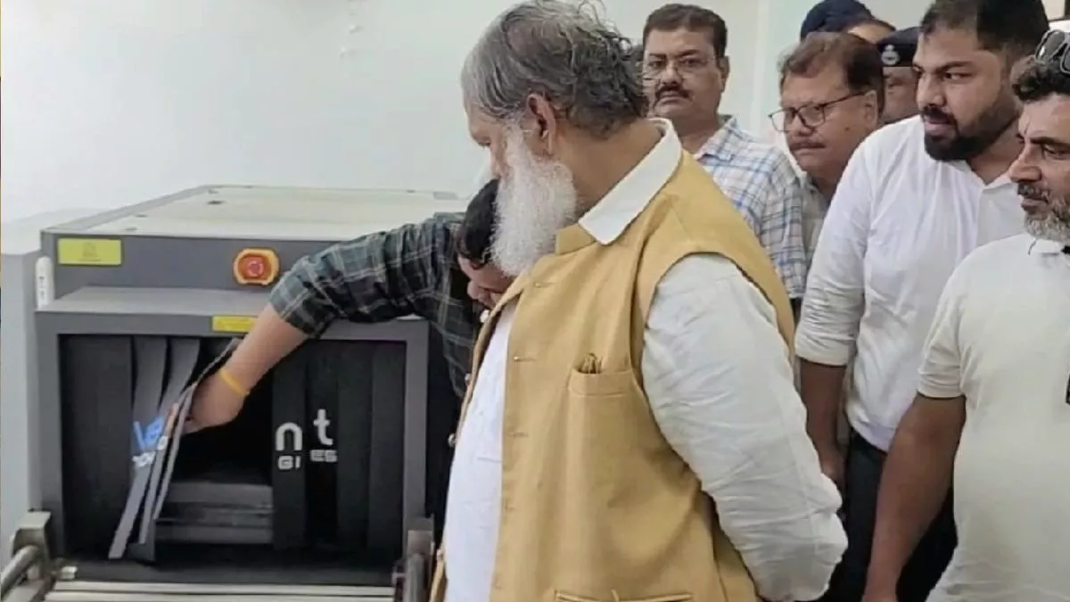 राजनाथ सिंह करेंगे अंबाला एयरपोर्ट का उद्घाटन, अनिल विज ने किया निरीक्षण; बोले- अयोध्या के लिए उड़ान भरेगी पहली फ्लाइट