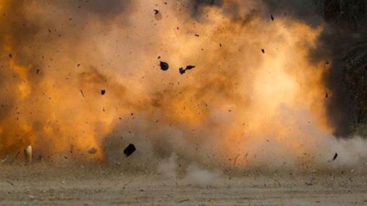 https://www.jagranimages.com/images/newimg/02082025/02_08_2025-pakistan_blast_24001929.jpg
